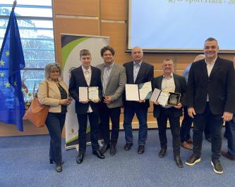 Majorosné Szabó Anita (balról), Malahov Kirill, Sajgó László, Kegyes Jenő, Gecsei László és Deák-Bárdos Mihály a Magyar Sport Házában. 