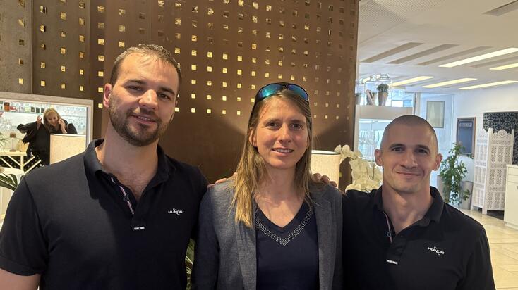 Tombácz Dóra_Kapu Tibor: Tombácz Dóra Kapu Tiborral és Cserényi Gyulával a szegedi látogatásuk alkalmával