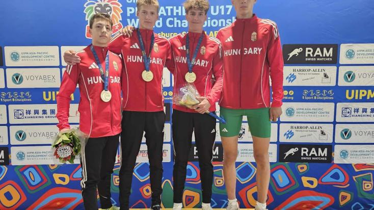 Gyepessy Domonkos (balról), Szécsi Nemere, Herczeg Áron és Mitró Milán Johannesburgban. (Fotó: Geleta Balázs)