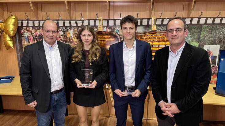 Dr. Fülöp György (balról), Filep Zóra, Kovács gyula és Márkus Gergely a díjak átadása után.