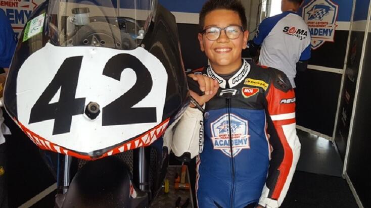 Görbe Soma motorversenyző